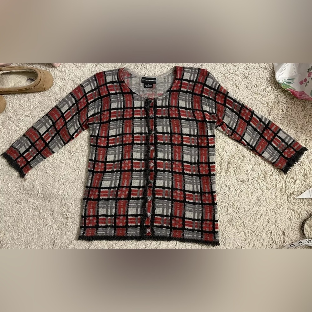 SUTTON CASHMERE red black gray 3/4 sleeve button cardigan sweater Small S Studio